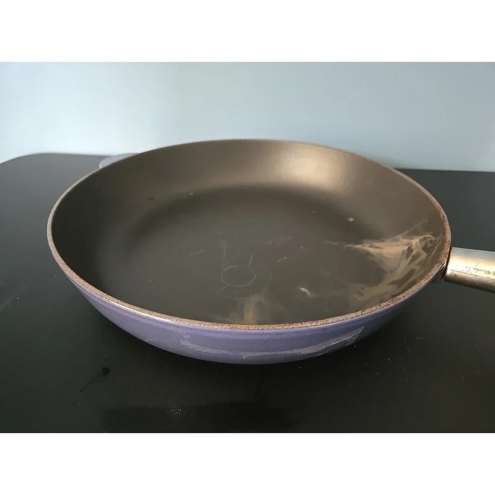 Vintage Le Creuset France #28 Skillet Wood Handle Collectible Blue Cast Iron 11